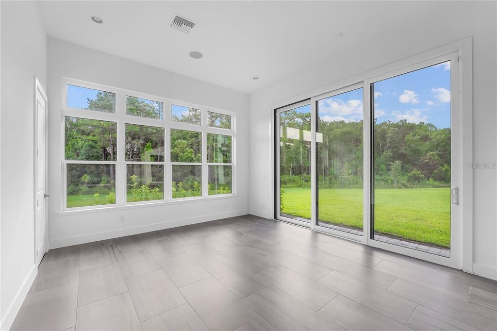 Image 52 of property listing at 9847 LAUREL BERRY DRIVE, Orlando, FL 32827