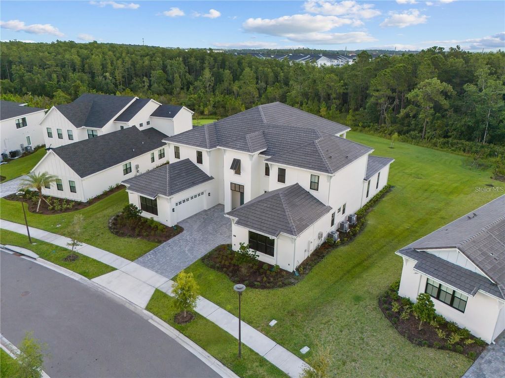 Image 58 of property listing at 9847 LAUREL BERRY DRIVE, Orlando, FL 32827