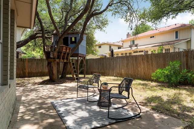 7516 Windrush DR, Austin, TX 78729