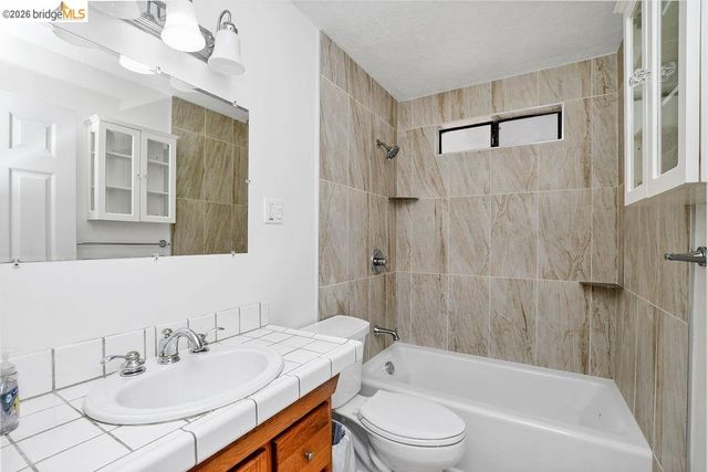 805 Calero St, Milpitas, CA 95035