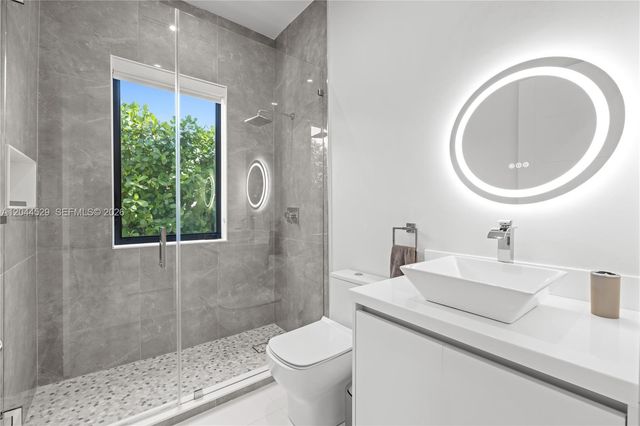 15712 SW 69th Lane, Miami, FL 33193