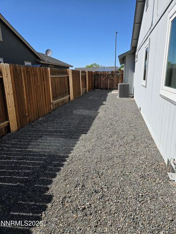 652 Jennys Lane, Fernley, NV 89408