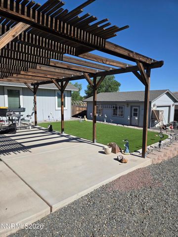 652 Jennys Lane, Fernley, NV 89408
