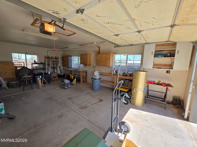 652 Jennys Lane, Fernley, NV 89408