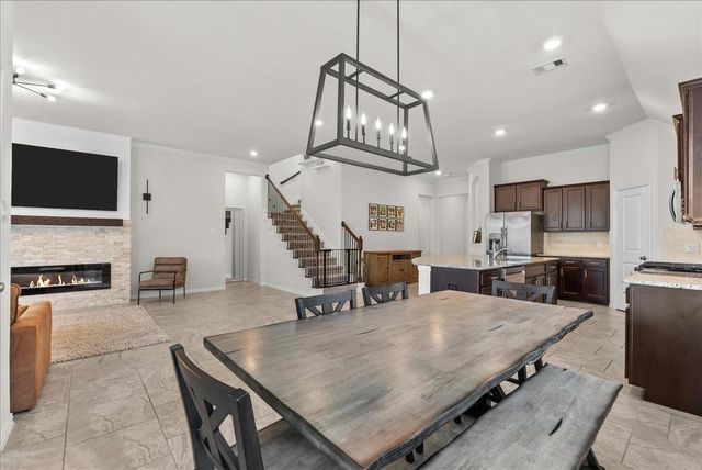 328 Woodway Drive, League City, TX 77573