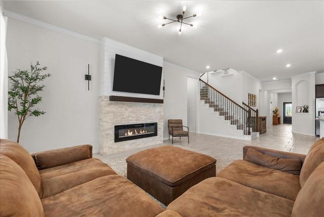 328 Woodway Drive, League City, TX 77573