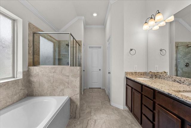 328 Woodway Drive, League City, TX 77573