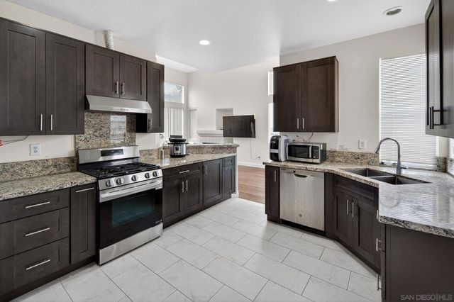 10964 Caminito Arcada, San Diego, CA 92131