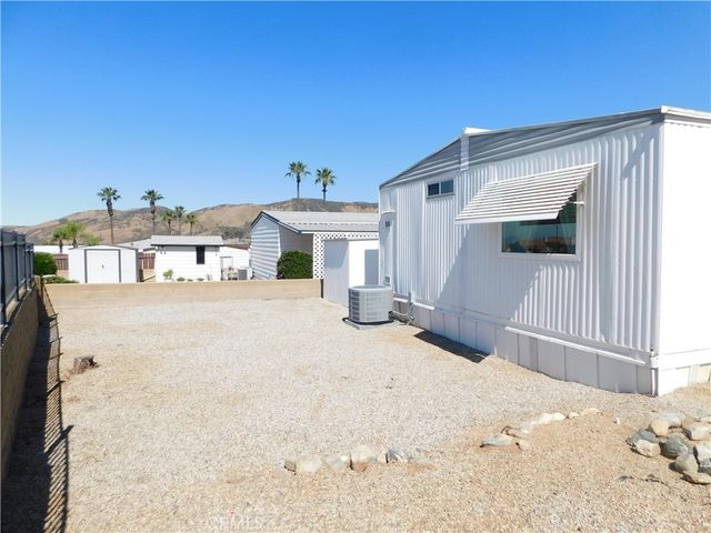 35218 Fir Avenue 6, Yucaipa, CA 92399