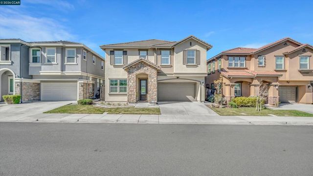 3025 Aragon Dr, Pittsburg, CA 94565