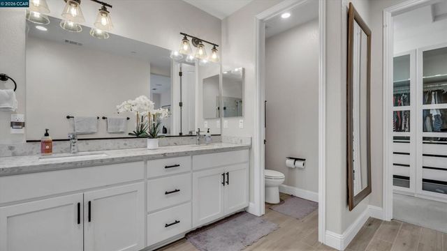 3025 Aragon Dr, Pittsburg, CA 94565