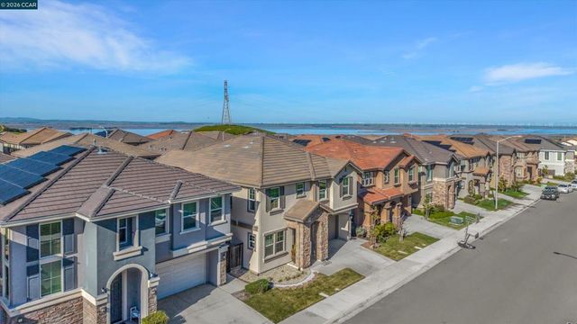 3025 Aragon Dr, Pittsburg, CA 94565