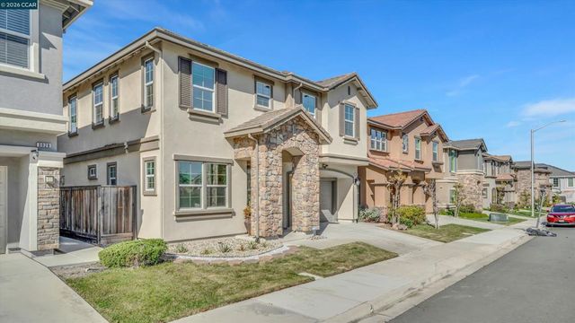 3025 Aragon Dr, Pittsburg, CA 94565