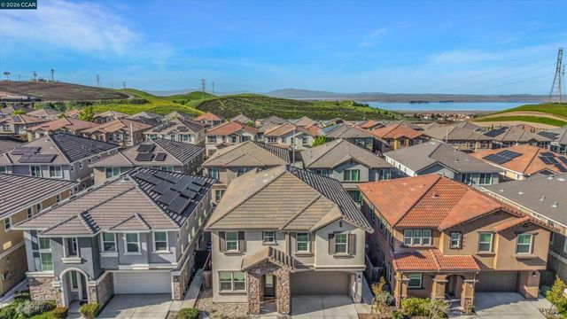 3025 Aragon Dr, Pittsburg, CA 94565