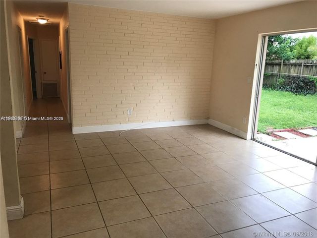 4710 NW 12th St ., Lauderhill, FL 33313