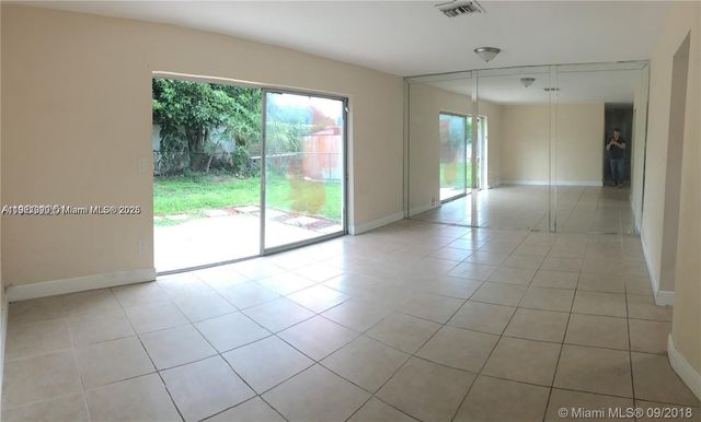4710 NW 12th St ., Lauderhill, FL 33313