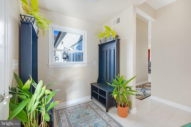 23333 FOUR CHIMNEYS LN, Middleburg, VA 20117