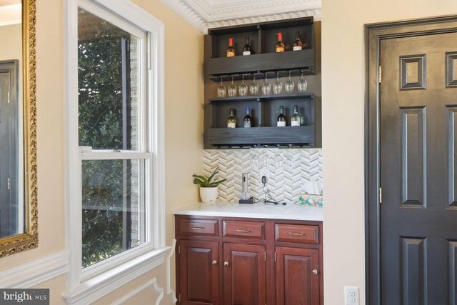 23333 FOUR CHIMNEYS LN, Middleburg, VA 20117