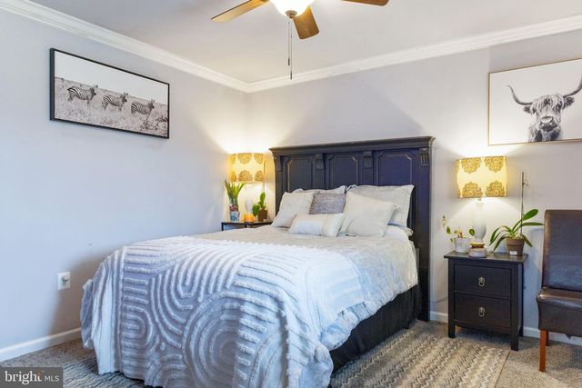 23333 FOUR CHIMNEYS LN, Middleburg, VA 20117