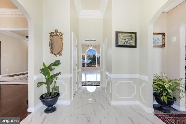 23333 FOUR CHIMNEYS LN, Middleburg, VA 20117