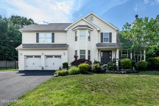 9 Country Road, Jackson, NJ 08527