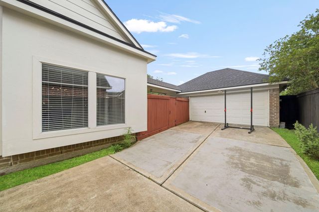 6503 Grand Flora Court, Houston, TX 77041