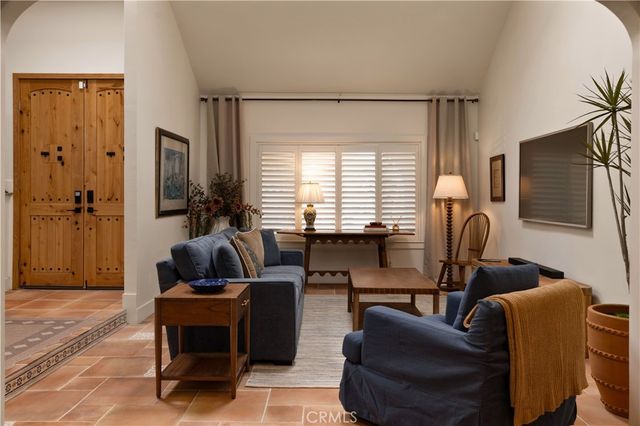 1096 Tulare, Costa Mesa, CA 92626