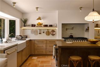 1096 Tulare, Costa Mesa, CA 92626