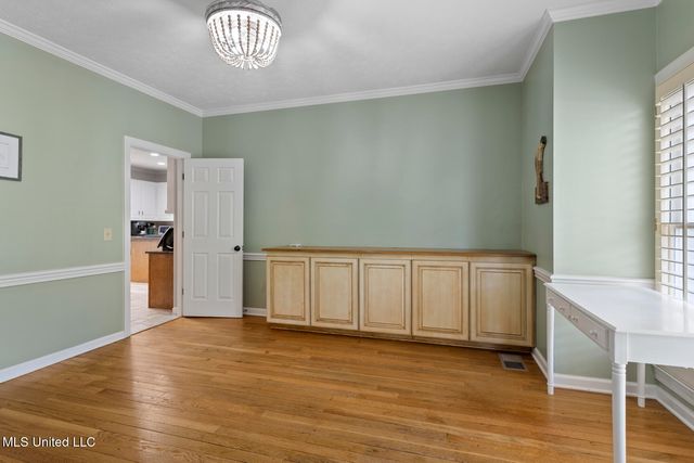 5134 Canton Heights Drive, Jackson, MS 39211