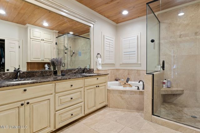 5134 Canton Heights Drive, Jackson, MS 39211