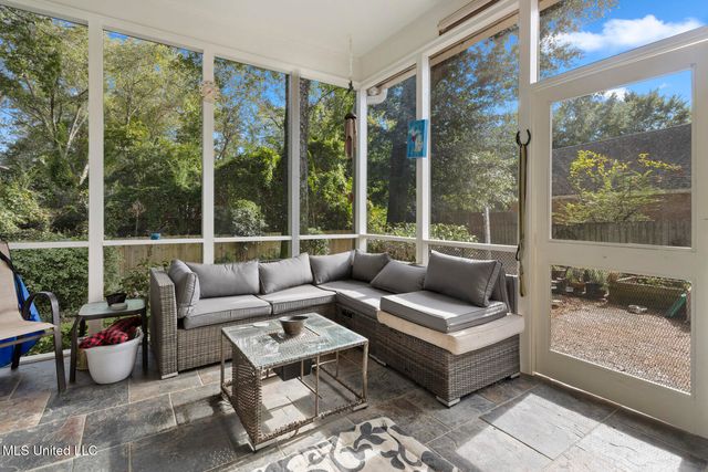 5134 Canton Heights Drive, Jackson, MS 39211