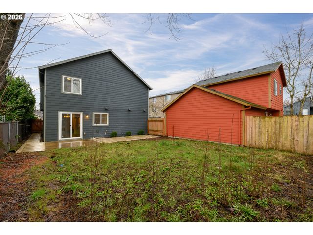 3223 Se 122ND Ave, Portland, OR 97236