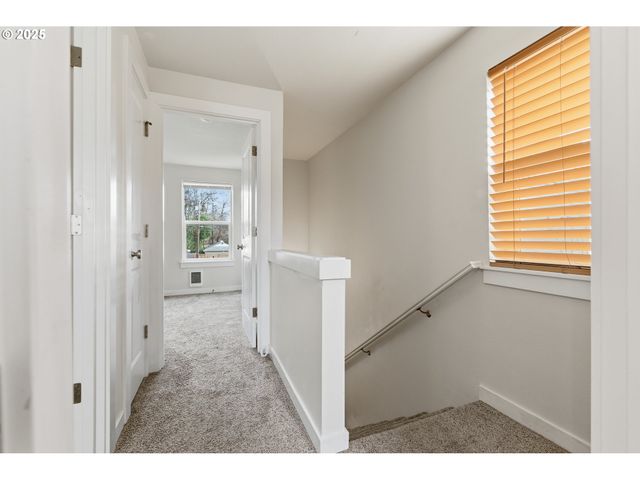 3223 Se 122ND Ave, Portland, OR 97236