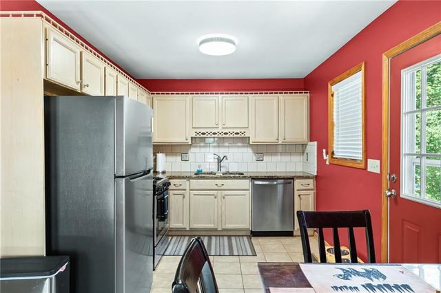 138 Oakwood Trail, Mineral Bluff, GA 30559