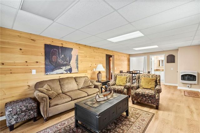 138 Oakwood Trail, Mineral Bluff, GA 30559