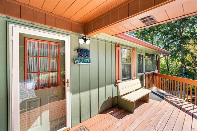 138 Oakwood Trail, Mineral Bluff, GA 30559