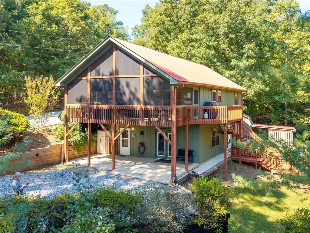 138 Oakwood Trail, Mineral Bluff, GA 30559