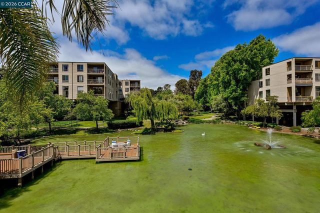 330 N Civic Dr 203, Walnut Creek, CA 94596