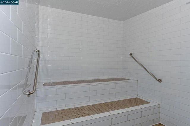 330 N Civic Dr 203, Walnut Creek, CA 94596