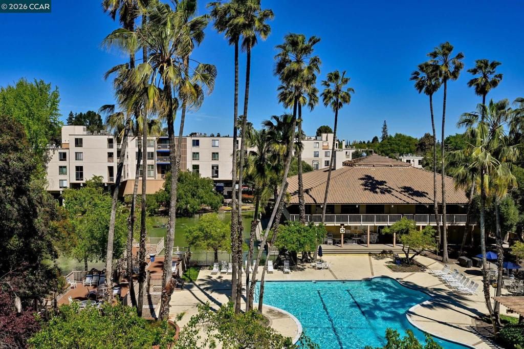 330 N Civic Dr 203, Walnut Creek, CA 94596