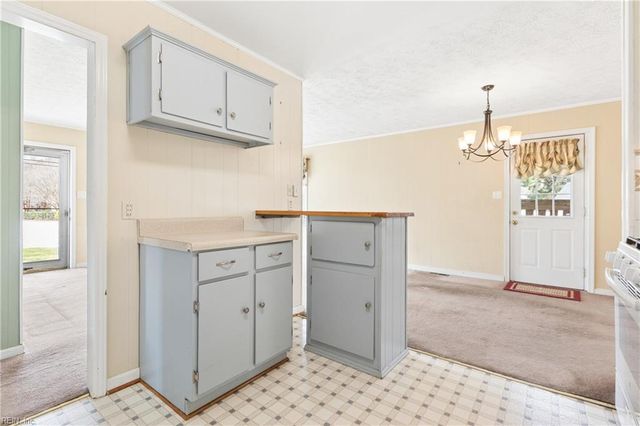 146 Lynnhaven DR, Hampton, VA 23666