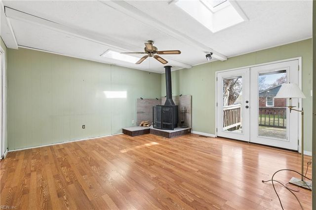 146 Lynnhaven DR, Hampton, VA 23666