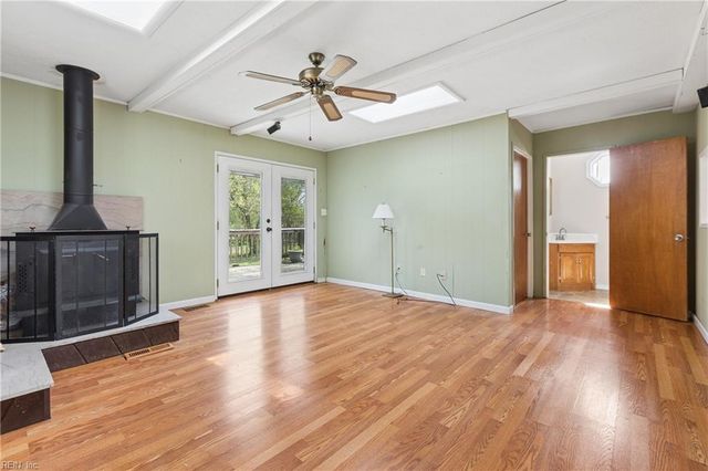 146 Lynnhaven DR, Hampton, VA 23666