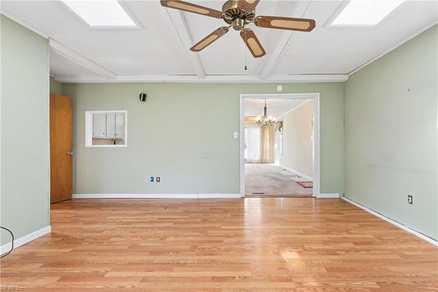 146 Lynnhaven DR, Hampton, VA 23666