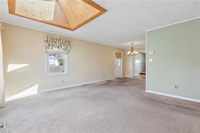 146 Lynnhaven DR, Hampton, VA 23666