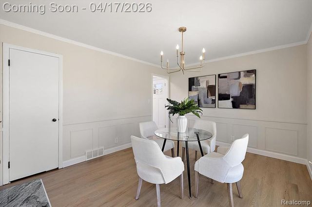 32430 Nottingham Knolls, Farmington Hills, MI 48334