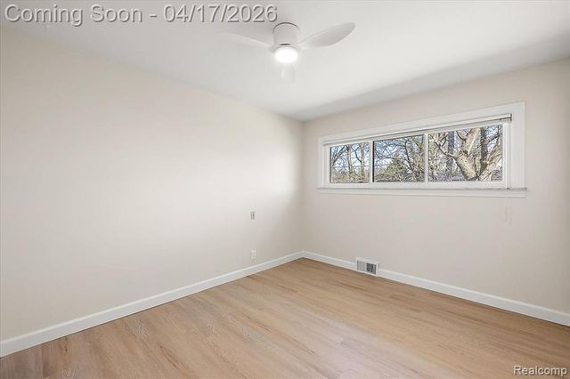 32430 Nottingham Knolls, Farmington Hills, MI 48334