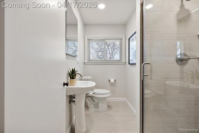 32430 Nottingham Knolls, Farmington Hills, MI 48334