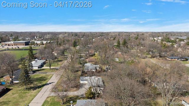 32430 Nottingham Knolls, Farmington Hills, MI 48334