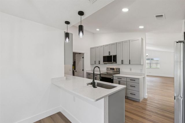 9007 NOTCHWOOD COURT, Orlando, FL 32825
